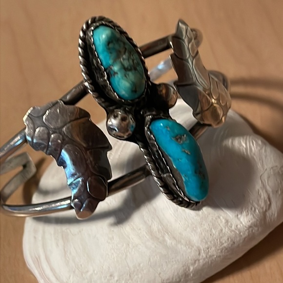 Old Pawn Large Two Turquoise Stone Sterling Cuff Beautiful! - Picture 4 of 11